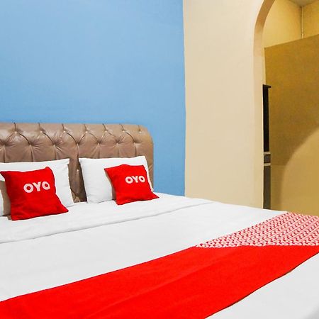 Sky Residence Cengkeh RedPartner Medan Bagian luar foto
