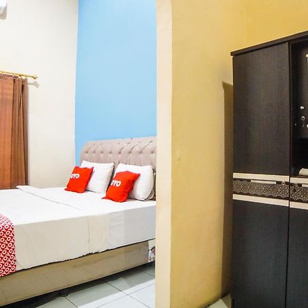 Sky Residence Cengkeh RedPartner Medan Bagian luar foto
