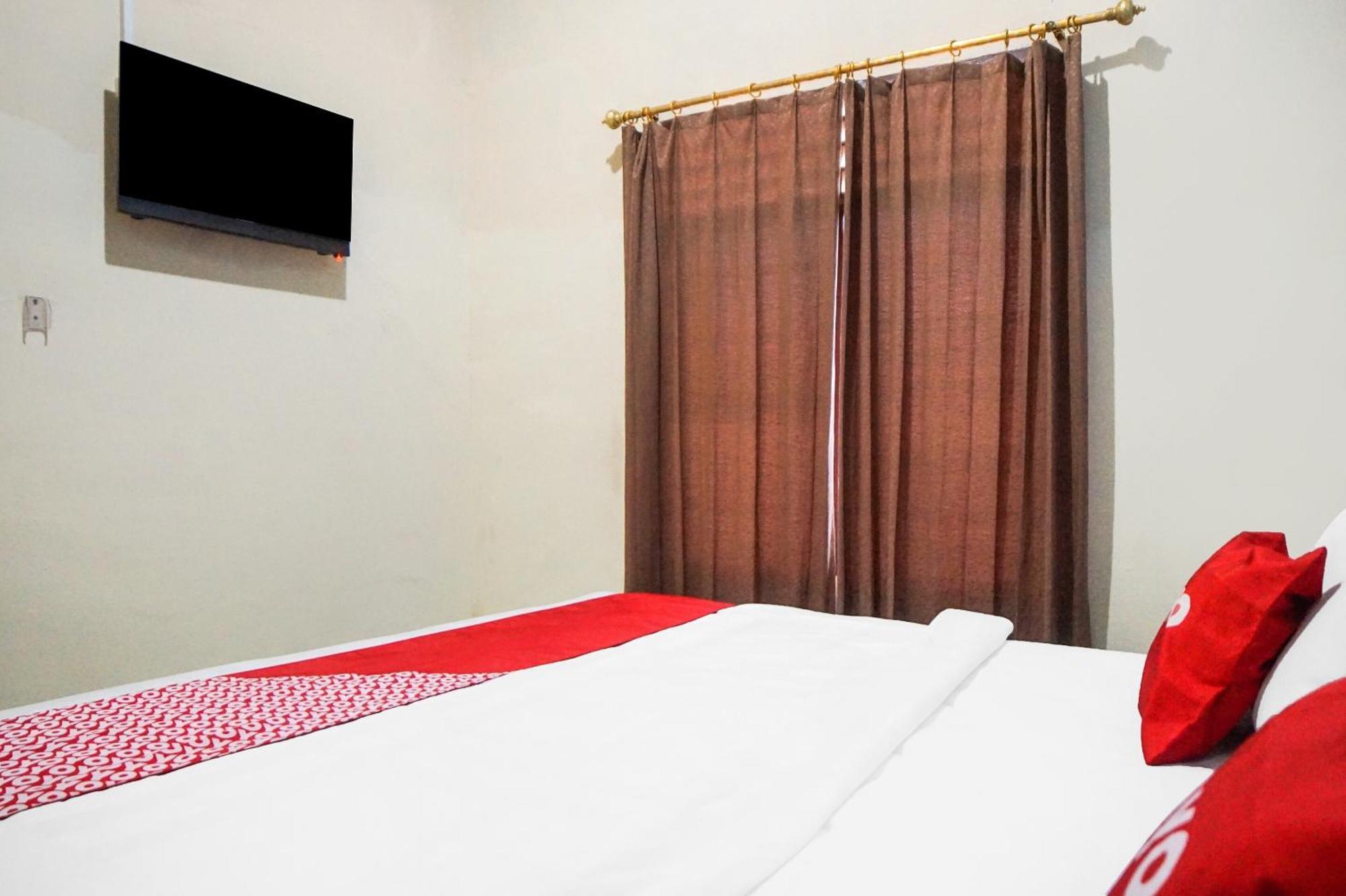 Sky Residence Cengkeh RedPartner Medan Bagian luar foto