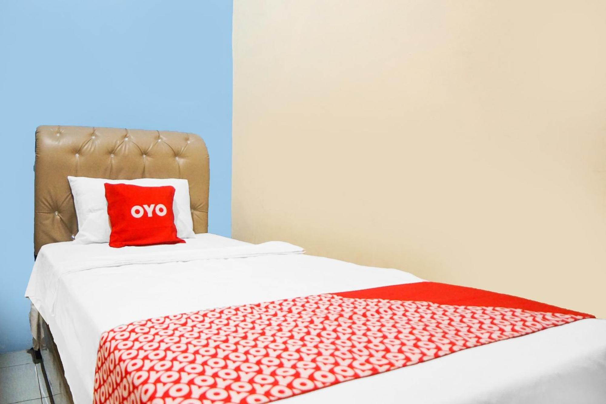 Sky Residence Cengkeh RedPartner Medan Bagian luar foto