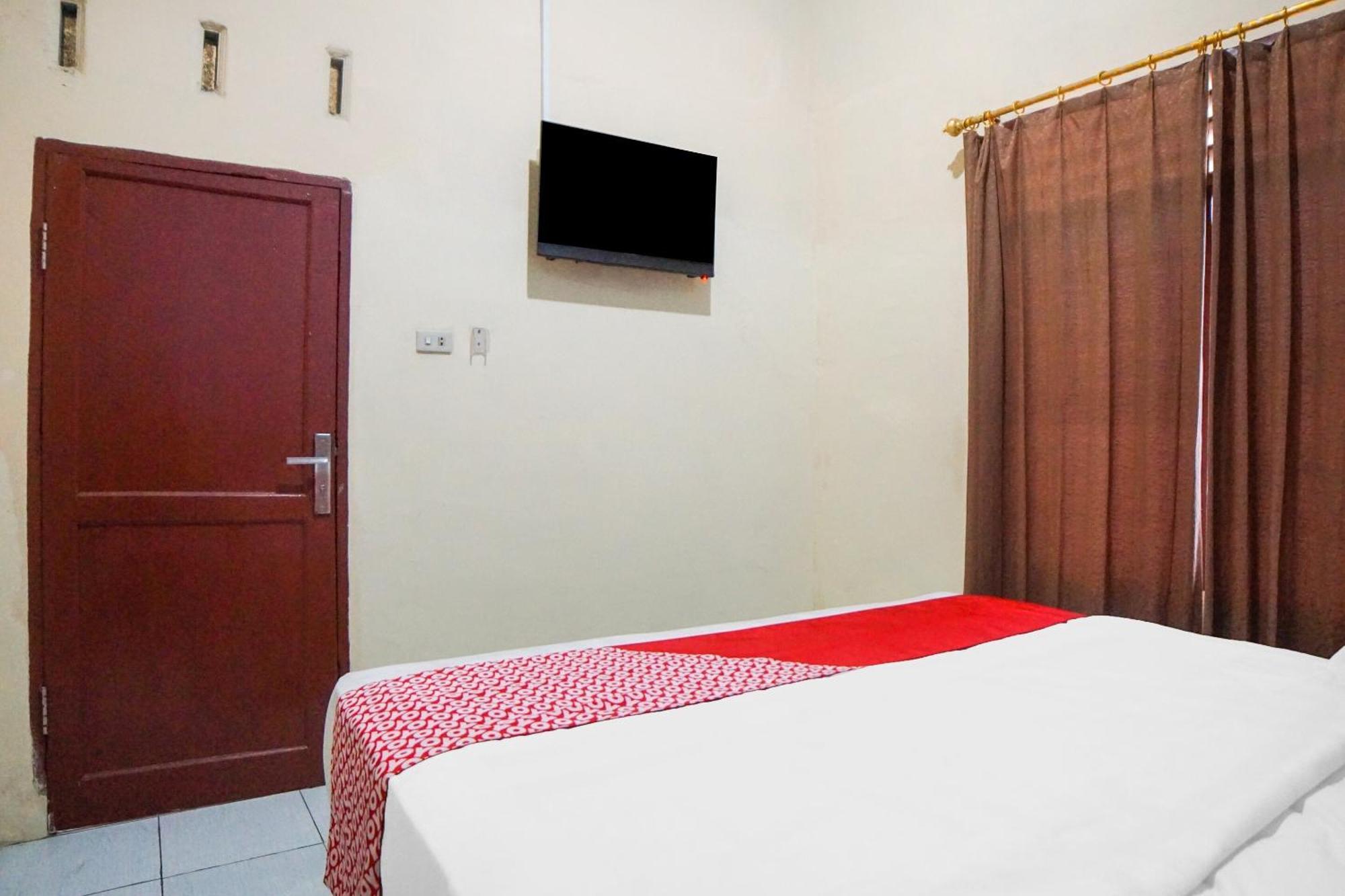 Sky Residence Cengkeh RedPartner Medan Bagian luar foto