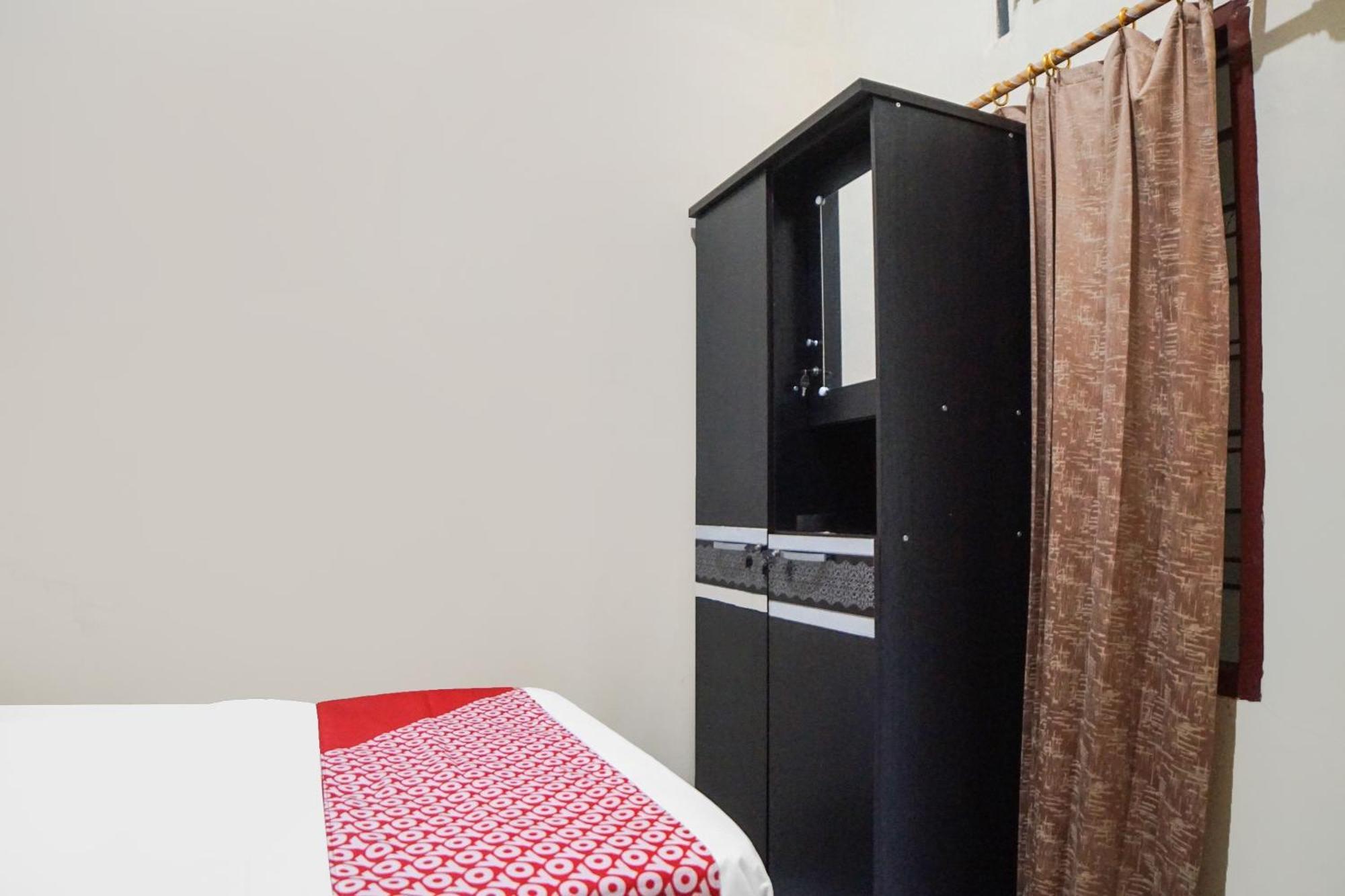 Sky Residence Cengkeh RedPartner Medan Bagian luar foto